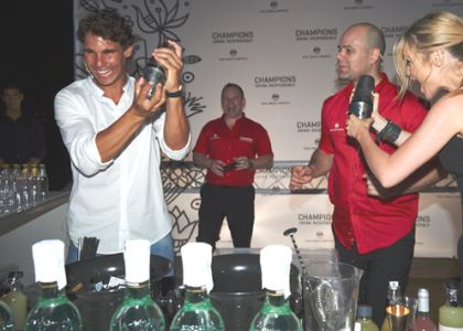 Rafa Nadal dj tra cocktail e consolle