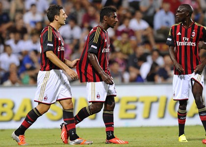 Giallo razzismo al Trofeo Tim, Constant lascia il campo