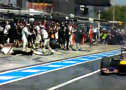 F1, Gp Germania: Webber perde una gomma, paura nei box. Video