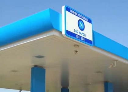 Il primo distributore è del Napoli. Video