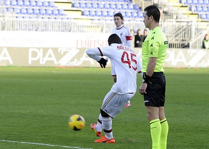 Serie A: Cagliari-Milan 1-2, gol e highlights. Video