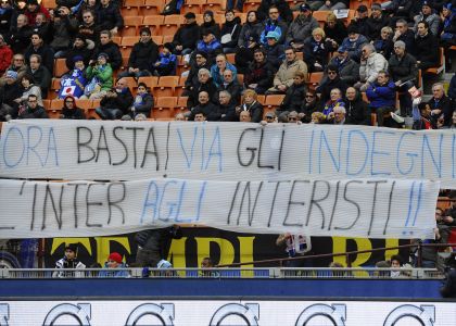 Inter, tifosi contro la dirigenza: 