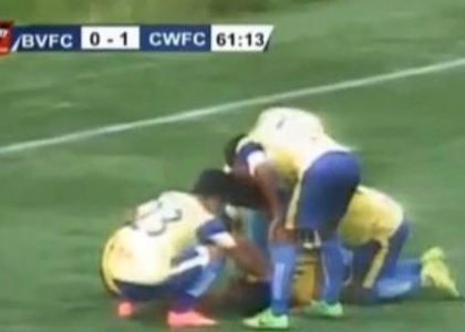 Tragedia in India: segna, fa la capriola e muore. Video