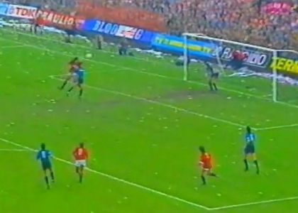 Milan-Inter: 30 anni fa il gol di Hateley. Video