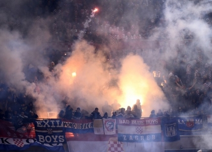 Italia-Croazia, scempio ultrà a San Siro. Foto