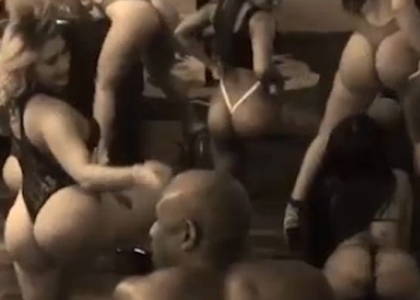 Mayweather, sexy party a base di twerking. Video