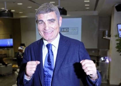 Libri di sport: Patrizio Oliva, scugnizzo d'oro del ring