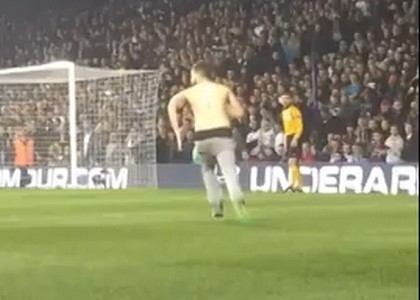 Tottenham-Partizan: invasione e selfie. Video