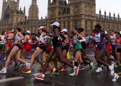 Maratona di Firenze, è tragedia: muore un 38enne