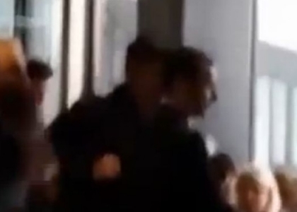 Roma, i tifosi insultano Rocchi a Fiumicino. Video