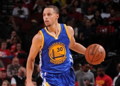 Nba, playoff: Curry gigantesco, crollo Houston in Gara 1