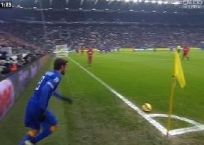 Juventus-Sampdoria: da annullare il gol di Evra. Video