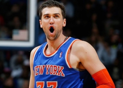 Nba: Bargnani ne fa 25, ma i Knicks piangono