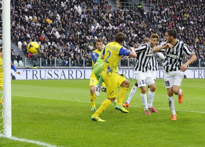 Serie A: autorità Juventus, tre sberle al Chievo