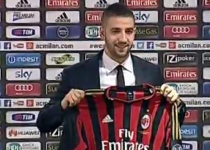 Milan, Taarabt si presenta: 