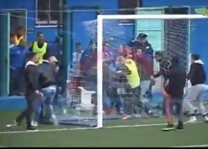 Eccellenza: ultras del Giugliano aggrediscono la Virtus Volla. Video