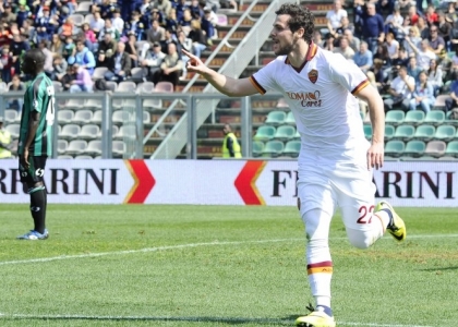 Serie A: Destro-Bastos, la Roma stende il Sassuolo