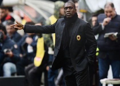 Milan-Seedorf, è guerra: l'olandese chiede i danni