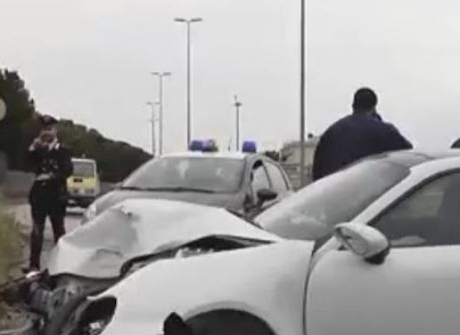 Napoli, paura Henrique: spaventoso incidente in auto. Foto