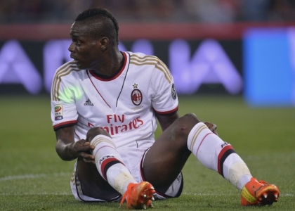 Balotelli, Wenger gela il Milan: 