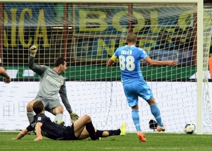 Serie A: il Napoli sbatte sul palo, l'Inter resiste