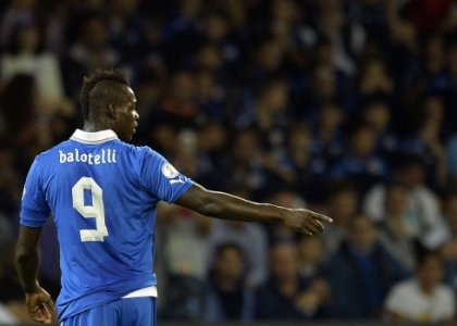 Italia, a Coverciano insulti razzisti contro Balotelli