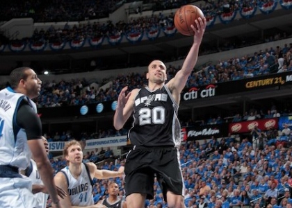 Nba, playoff: cappotto Heat, pari Spurs