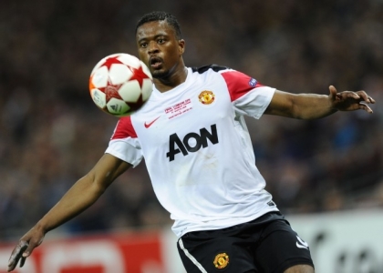 Niente Juventus, Evra prolunga con lo United