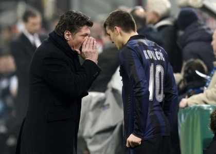 Inter, sul web infuria #mazzarrivattene