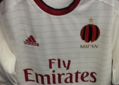 Milan, ecco il nuovo logo. Foto