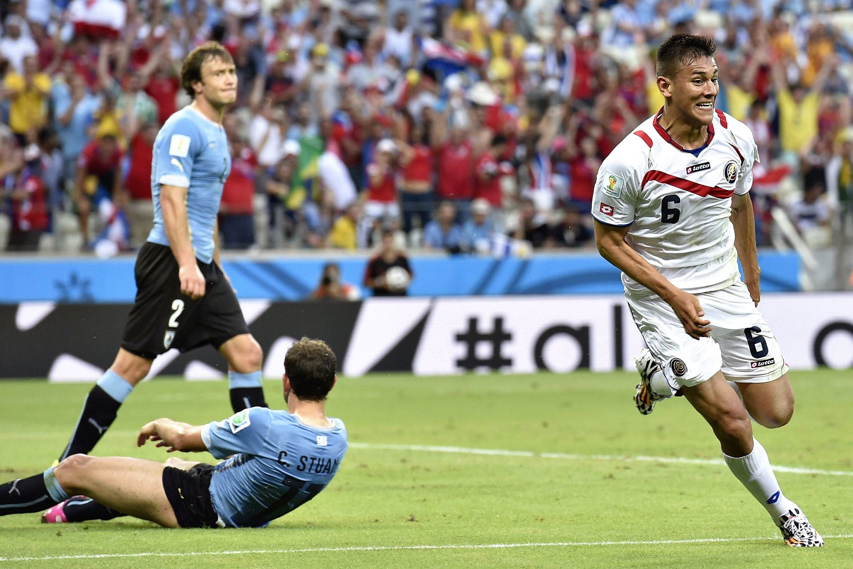 Brasile 2014: Uruguay-Costa Rica 1-3, gol e highlights. Video