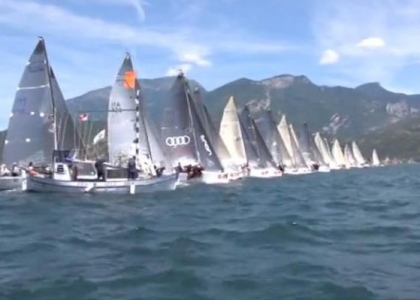 Blu Sport: a Riva del Garda l'Audi European Sailing Series. Video