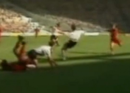 Totti, 20 anni fa il primo gol in Serie A. Video