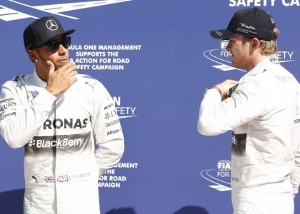 F1, Rosberg punge Hamilton: 