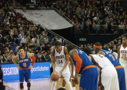 Nba: Knicks travolti a Londra dai Bucks