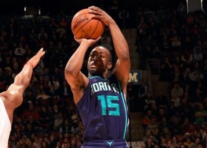 Nba: colpo Hornets, Knicks in crisi nera