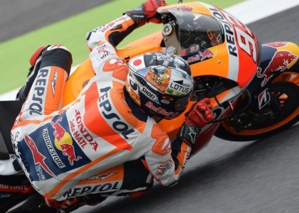 MotoGP, Australia: Marquez in pole, Iannone beffa Lorenzo