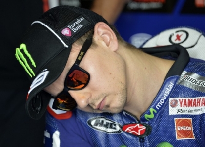 MotoGP, Lorenzo fuorioso: 