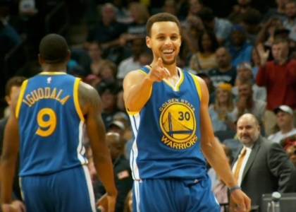 Nba: partenza record, gli Warriors fanno la storia