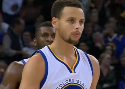 Nba: Warriors devastanti, Belinelli in crisi