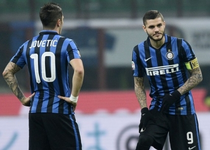 Inter: doppia lite nello spogliatoio, ma Mancini minimizza