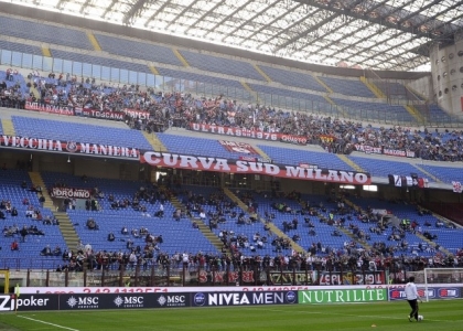Milan, Curva Sud: 