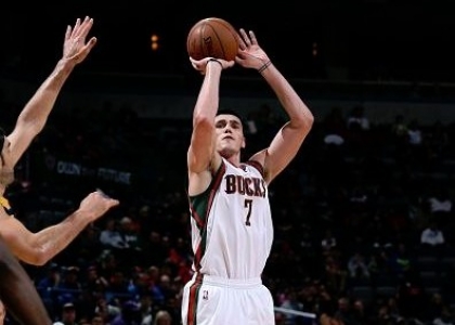 Nba: Ilyasova lancia i Bucks, Pacers ko