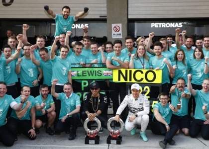 F1, nervi tesi Mercedes: scintille Hamilton-Rosberg