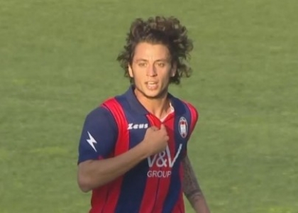 Serie B: Crotone-Varese 1-0, gol e highlights. Video