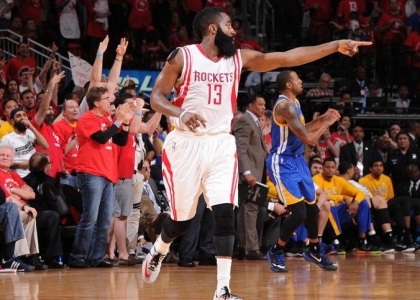 Nba, playoff: Harden rilancia Houston, Golden State cade