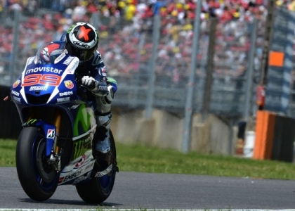 MotoGP, Francia: Lorenzo domina, Rossi è 2°