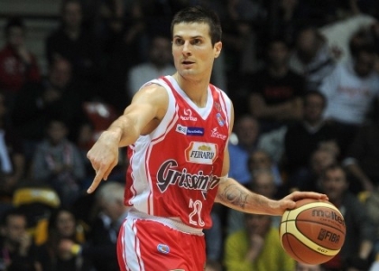 Basket, Playoff serie A: Venezia-Reggio Emilia 69-72, gli highlights. Video