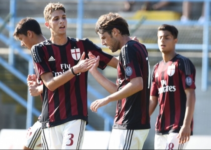 Amichevoli: Milan opaco, a Lione la prima sconfitta