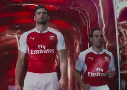 Arsenal: scopri la nuova maglia 2015-2016. Video